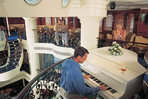 Piano Lounge